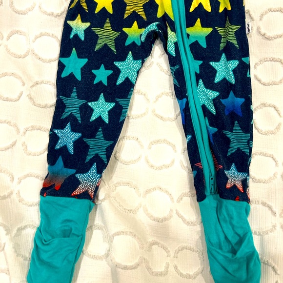 Little Sleepies Zippy two-way zip pajamas Shades of Stars print - Picture 3 of 4